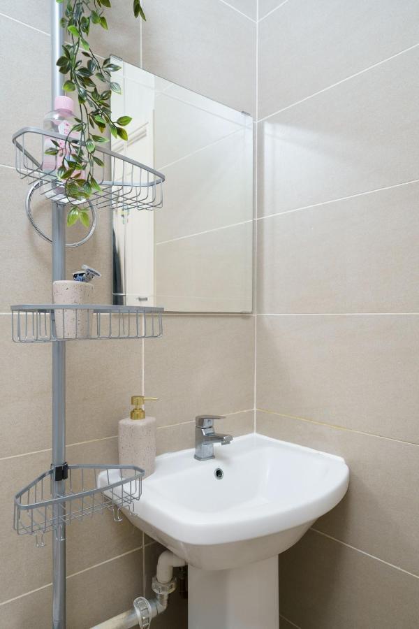 Gorgeous Apartment Wood Green Palmers Green Exterior photo